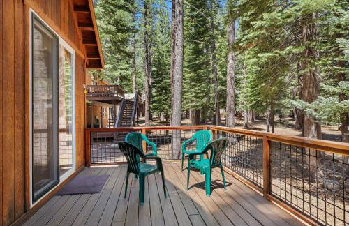 Tahoe Donner Cabin Level Driveway Sleeps 8 Fireplace - Foto 43