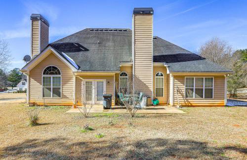 6 Mi to Southern Belle Farm Home with Patio! - Foto 5