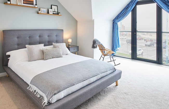 Host Stay Empress Point - Photo 1