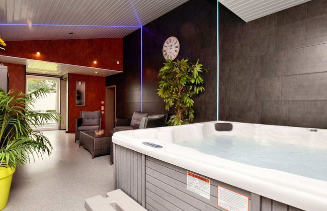 Modern Family Home With Wellness - Photo 24