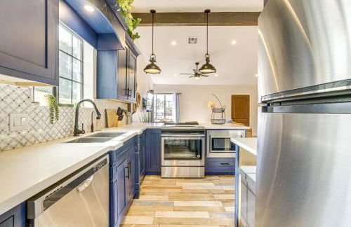 1 Mi to Grand Ave Modern Home with Spacious Yard! - Foto 8