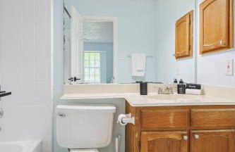 World Cup Family-Friendly Stay - Plenty of Parking - Foto 11