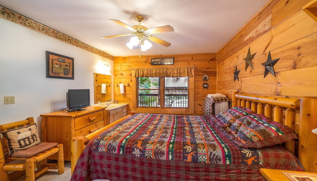 Er307- Eagle's View- Great Location- Close To Town 2 Bedroom Cabin by RedAwning - Foto 3, Habitación