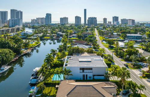 Exquisite Modern Marvel - Foto 49