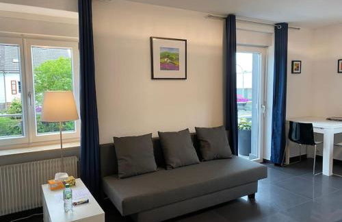 Preiswertes stilvolles Zimmer im privaten Haus mit großem schönem modernem Gemeinschaft Badenzimmer - Foto 30