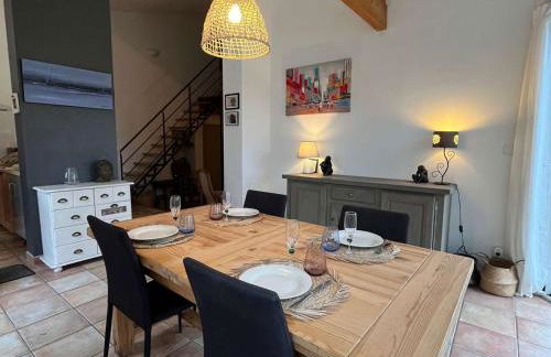 Maison contemporaine avec parc et piscine privée au cœur du Périgord Noir - FR-1-824-27 - Foto 6