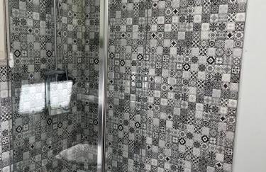 Lodge with log burner Contractors business private parking free Wi-Fi near M4 - Foto 26