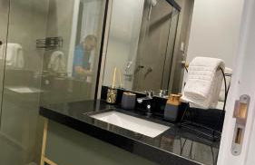 Charming Loft Studio Apartment in Poa com Garden - Foto 47