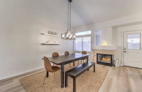 Creekwater | Pebbletech Pool & Spa 10 Min to Strip - Photo 12