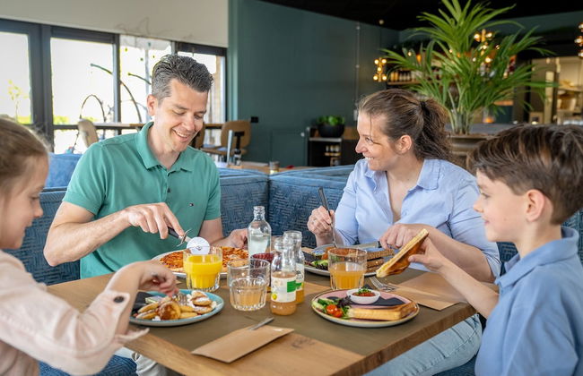 Bungalow in Renesse Near North Sea Beach - Photo 18