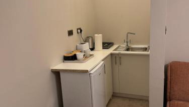 Double Deluxe Centre Apartment- Free Parking - Self Check-In - Cctv - Foto 4