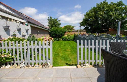 Bungalow Step Free Access - Close To The Beach - Photo 31