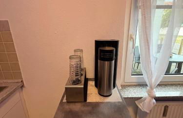 Best Preis Stadtperle 1- Stadtzentrum Wittenberge Modernes Ambiente max 3 Personen Einzelzimmer voll ausgestattet mit MagentaTV, WLAN, Waschmaschine - Foto 13