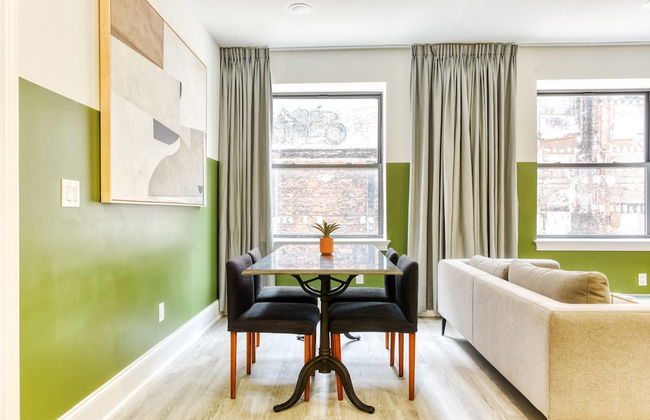 Sosuite Corner 1BR Apt w W D Desk - Photo 11