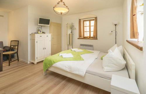 Jägerhaus auf Schloss Neuenburg - Foto 10