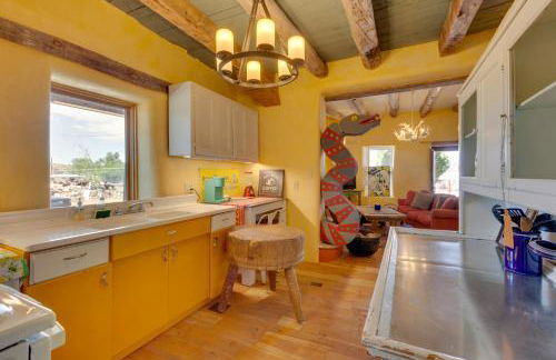 Santa Cruz Home with Mountain Views! - Foto 7