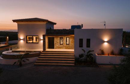 Villa Anassa - Luxurious 4-Bedroom Villa with Private Pool by Temma Villas - Photo 148