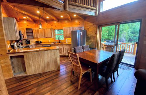 1800OR Unique 'yurt' home in Bretton Woods 1 mi to skiing firepit foosball beach Hot tub - Foto 40