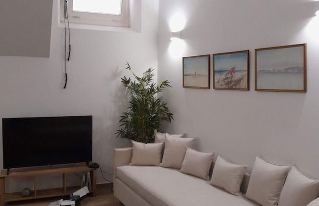 Lenko Bianco Studio by Estia - Photo 9