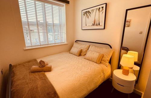 Spanish City View 2, Luxury Sea Front Apartment Free Onsite Parking - Foto 17