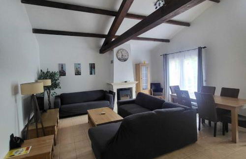 2025 Reno 2-Bed Escape w pool Min to GolfCources - Foto 35