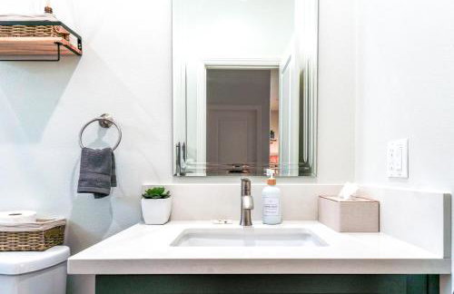 Disneyland Group Villa I Spacious Home for 22 w Game Room, Pool Table & EV Access - Foto 44