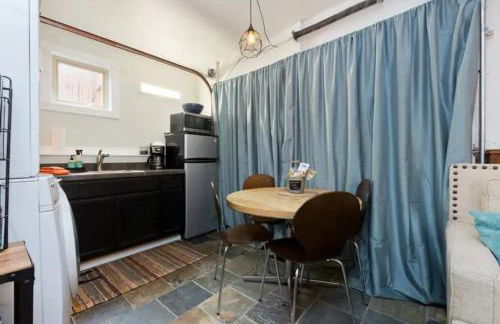 #StayinMyDistrict Hyde Park Down - Photo 9