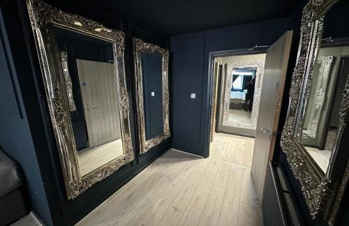 Unique city centre DJ apartment - sleeps 20 - Foto 7