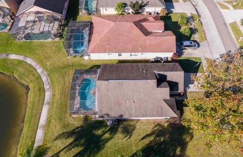 South Facing Pool with Stunning Lake View - Family Friendly Home - Nr Disney - Foto 39