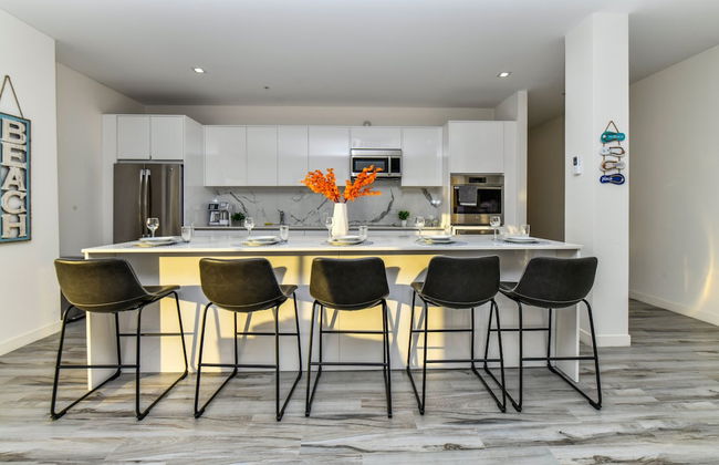 Luxury 2-bedroom Condo Right on the Strip in Palm Beach - Foto 9