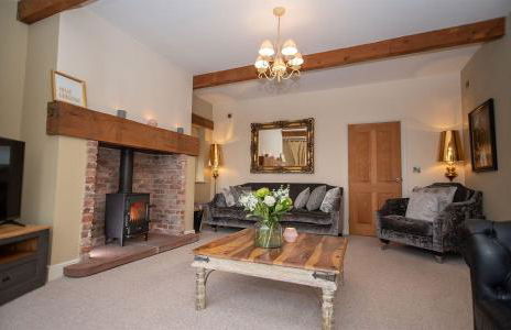 Orchard House, Castle Carrock, luxurious, characterful cottage with hot tub and countryside views - Foto 3