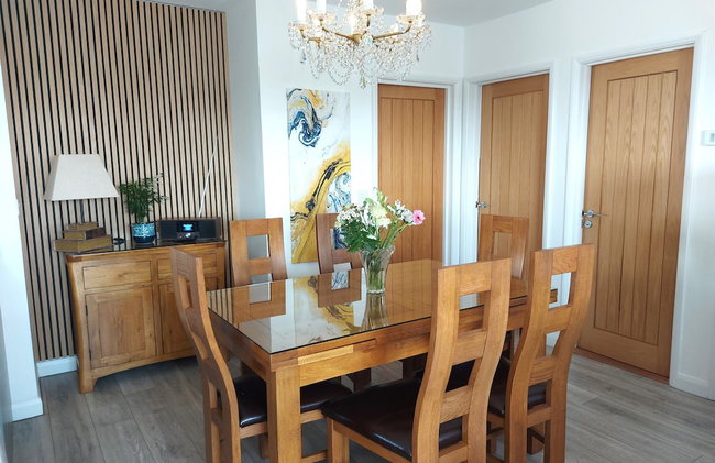 Meadow View Apartments are 2 and 3 bedroomed with private parking - Foto 73