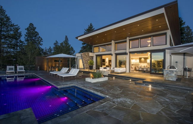 Lakeview Luxury Home in Vineyard w Infinity Pool hot tub - Photo 5