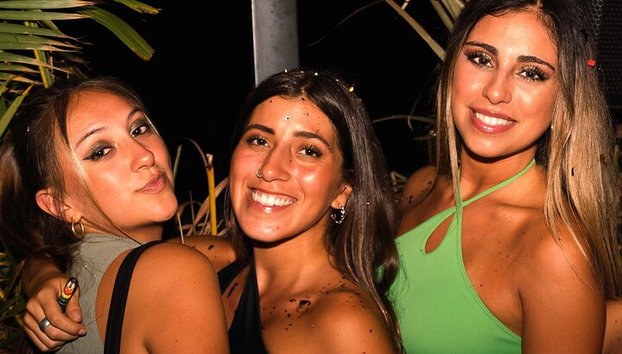 Social Pub Crawl in Puerto Escondido - Foto 2