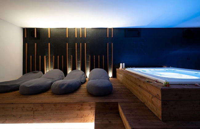 Alkamuri Posh Hotel Spa 110 Suite Superior - Photo 18