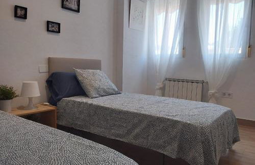 Apartamento Cenes Vega con Piscina y Parking - Foto 3