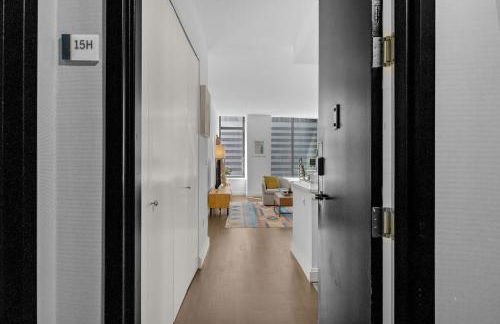 FiDi 1 BR w Work Setup by Anyplace - 11687 - Foto 30