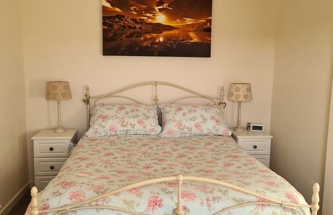 Beautiful 2-bed Semi Rural Cottage Enclosed Garden - Foto 3