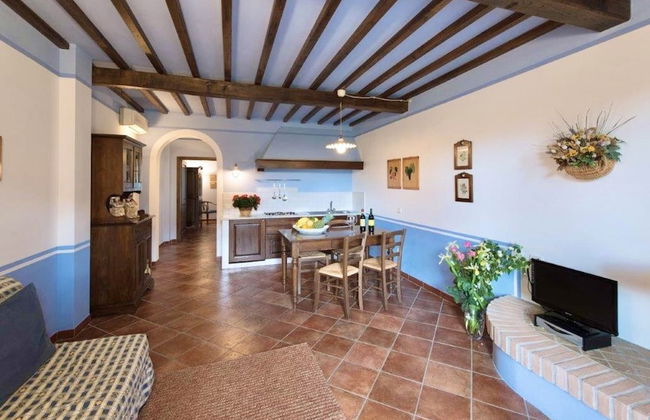 Holiday-Home with pool in San Gimignano - Photo 13