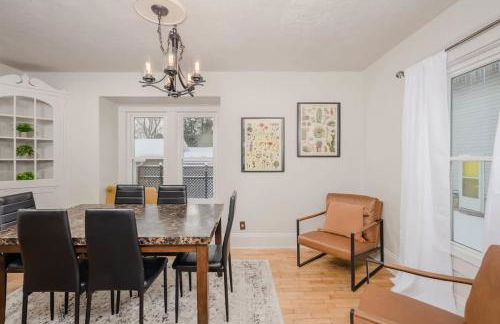 Downtown Home off College Avenue - Lawrence University - Foto 2