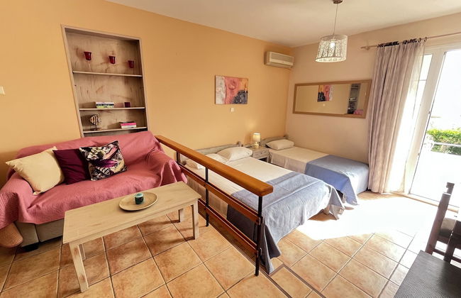 Hotel Elena - Photo 14