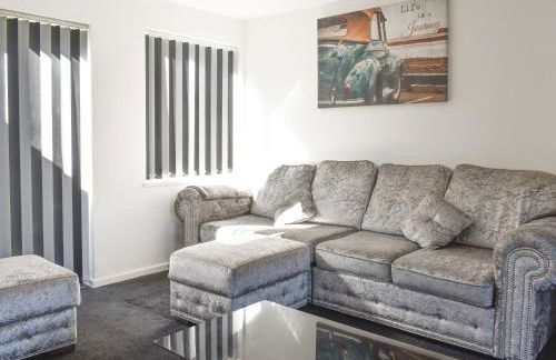 The Hawthorns - Photo 4