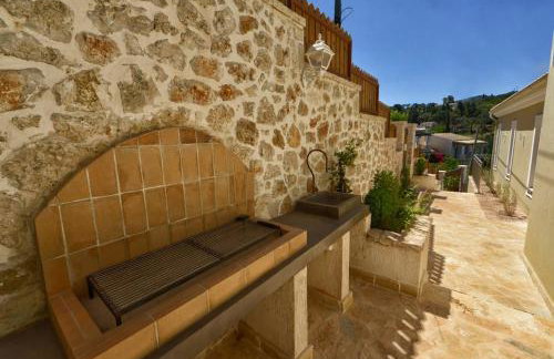 The Cassius Hill House - Photo 29