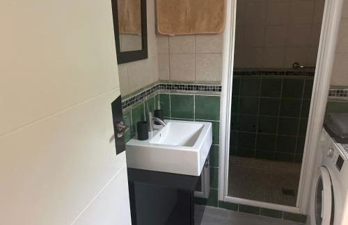 Espectacular Loft con piscina Comunitaria junto al mar Málaga - Photo 10