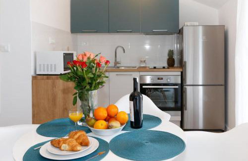 Apartments and Rooms Stone House - Photo 8