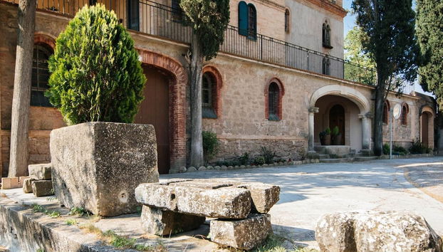 Cottage in Castellnou With Forest Trails - Foto 2, Imagen principal