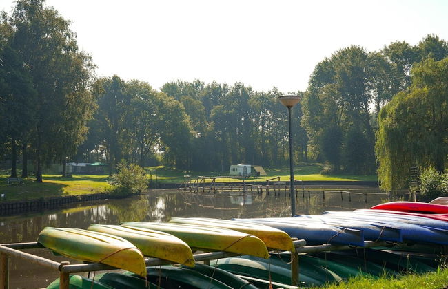 Well Furnished Mobile Home with Microwave near Water - Photo 13