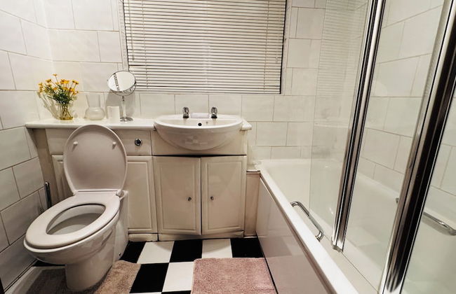 Spacious 4 Bedroom House in St Albans - Foto 29