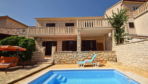 Holiday Apartement Marija Supetar with private pool - Photo 2, Outdoor