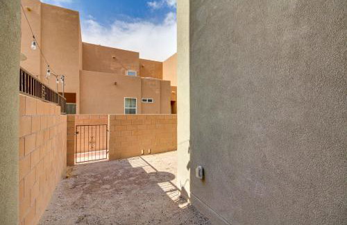 3 Mi to Downtown WFH-Friendly ABQ Townhome! - Photo 21
